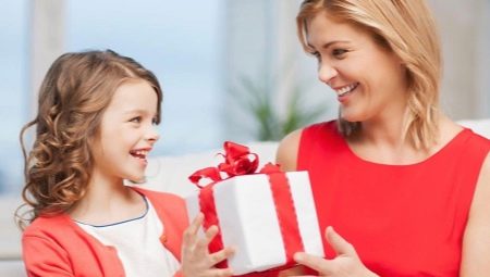 What to give your daughter a birthday present?