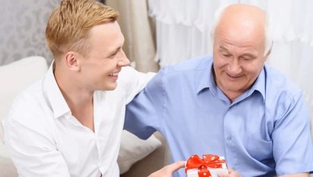 ماذا تعطي الرجل لمدة 60 عامًا؟