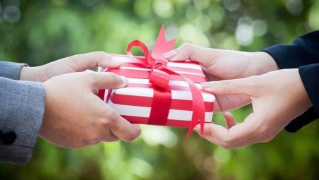 What to give for 30 years?