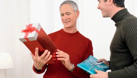 What to give dad 55 years?