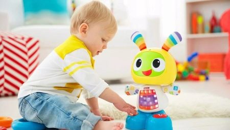 What to give a child aged 7-11 months?