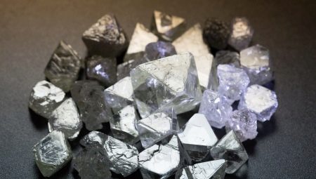 How are diamonds formed in nature?