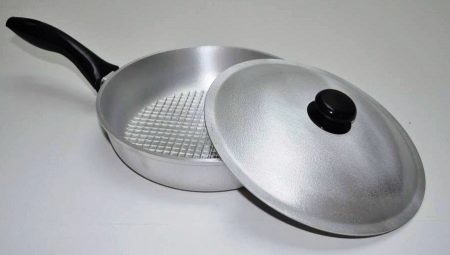 Aluminum pans: pros and cons, selection and preparation for use