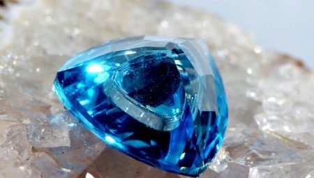 Blue Topaz: types of stone, properties and areas of use