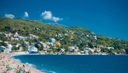 Bar City in Montenegro: features, weather and attractions