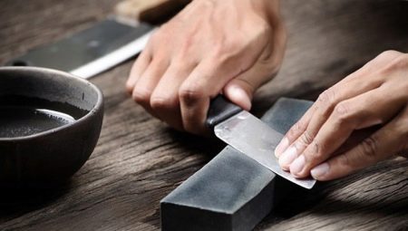 Tools for sharpening knives: types and rules of use