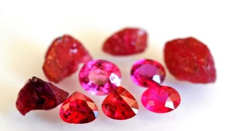 Red stones: types, properties and scope