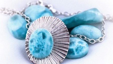 Larimar: how it looks and suits?