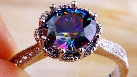 Mystic topaz: the properties of the stone, to whom it suits?