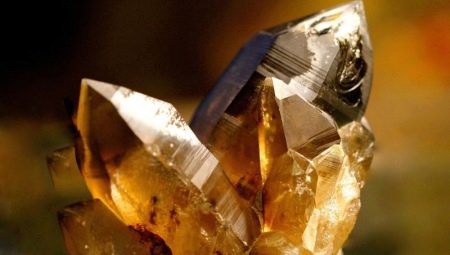 Rauchtopaz: description, properties and scope