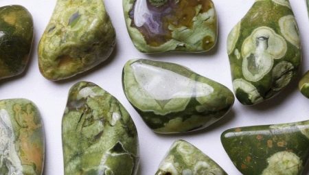 Rhyolite: features and properties