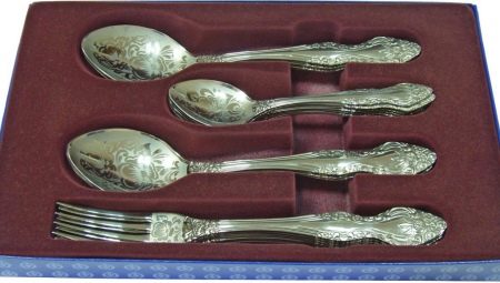 Cutlery Pavlovsky plant them. Kirov