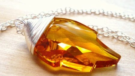 Yellow Topaz: properties and uses