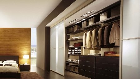 Dressing room for the bedroom: how to choose and arrange?