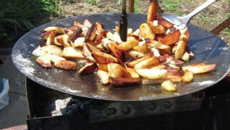 Making the pan from the disc harrows