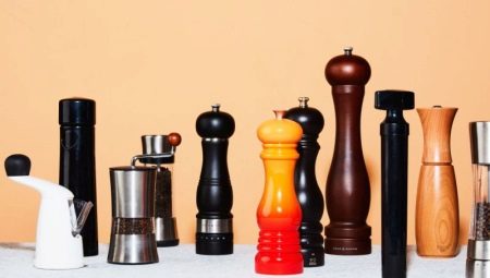 How to open a pepper mill and pour spices there?