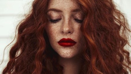 ใครคือผมสีแดงและวิธีการเลือกเฉดสี?