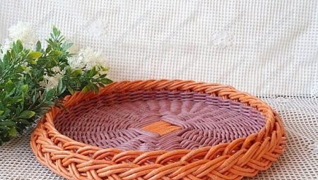 Newspaper tray: manufacturing methods