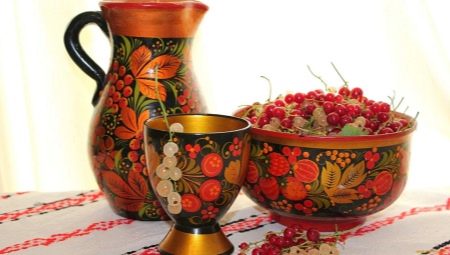 Tableware with painted Khokhloma: features and types