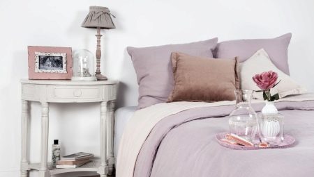 Bedside cabinets for the bedroom: varieties and tips for choosing
