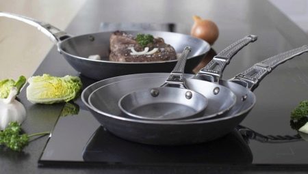 A variety of model range pans De Buyer