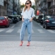 Women's boyfriend jeans