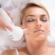 How to conduct a vacuum facial massage?