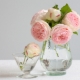 What should I do to ensure that roses stand in a vase for a long time?
