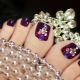Pedicure with rhinestones on the toes - design options