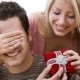 What to give her husband for the sixth wedding anniversary?