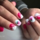 How to make a manicure with a strawberry on the nails?
