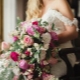 Cascading bridal bouquet: tips on choosing colors and design options