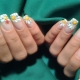 Manicure with daisies: features of the decor and trends of the season