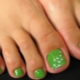 Pedicure green shades