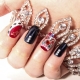 Stylish ideas for manicure with a rhinestone crown