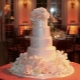 Wedding cake with flowers - amazing decor options