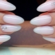 How to make nails almond shape?