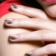 Ideas beige manicure for short nails