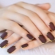 Variants of dark manicure for short nails