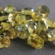 Yellow sapphires: what they look like and who suit?