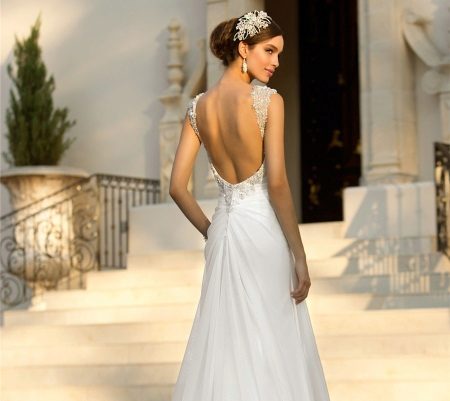 Decorations for the summer wedding dress