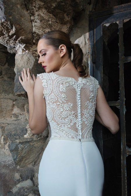 Lace back in a wedding dress Arava Kashdan