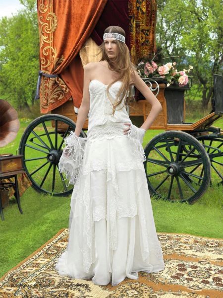 Wedding dress with tiered