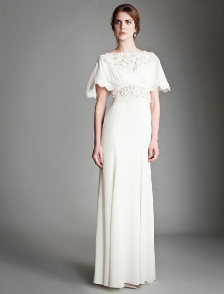 Wedding dress closed with short sleeves