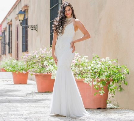 White evening dress from Giovanni with beads