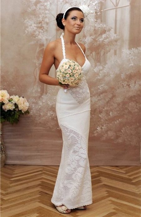 Wedding dress with fillet inserts