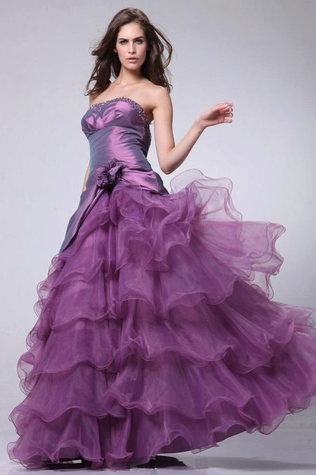 Lilac evening dress in the style of a princess