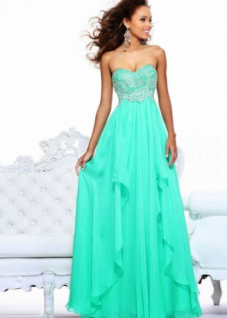 Mint dress for brunettes