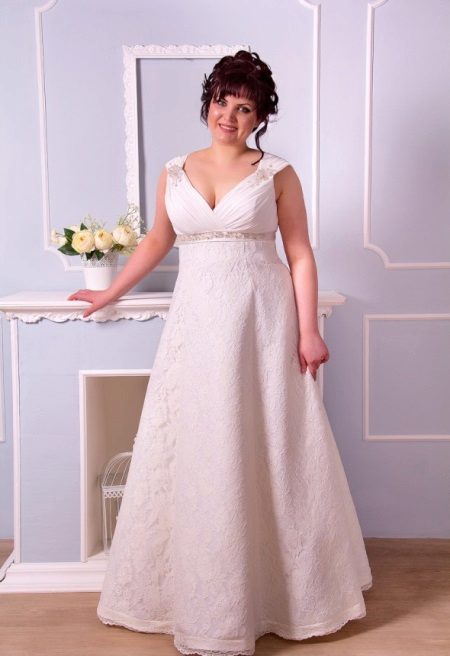 Evening dress for the full in the style of new look