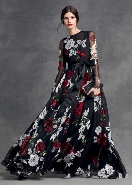 Evening dress in the Greek style